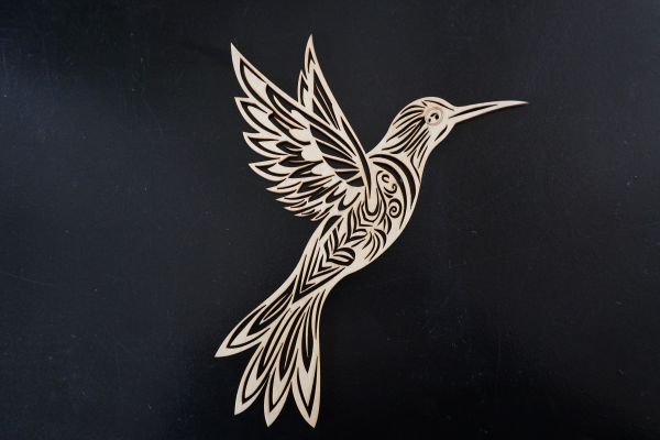 Colibri sculpté