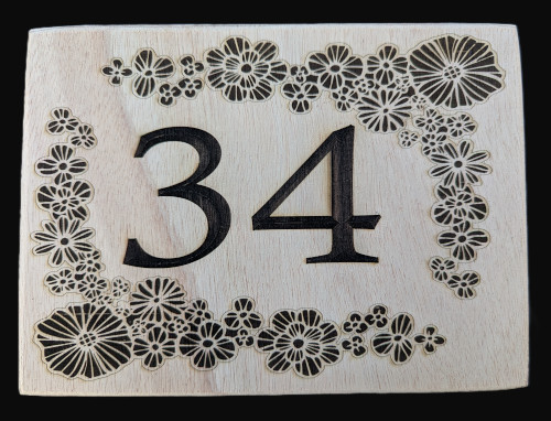 Plaque de porte en bois