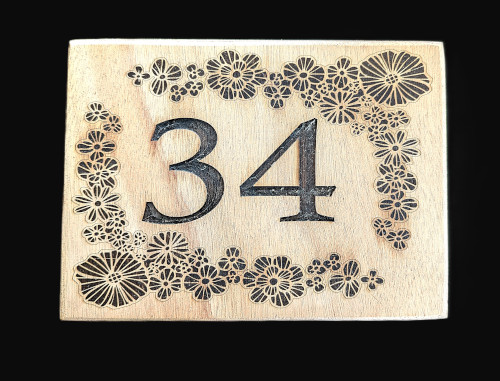 Plaque de porte en bois